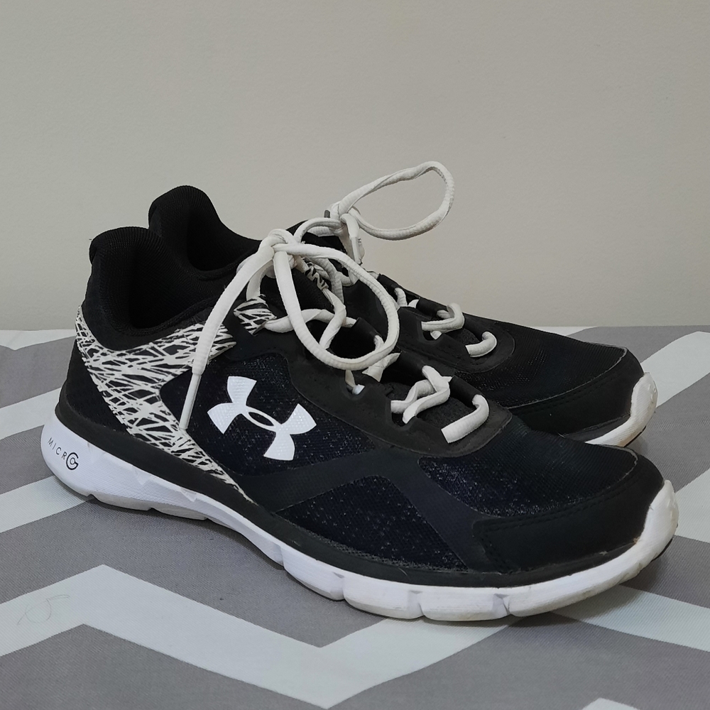 Under armour running shoes 8.5